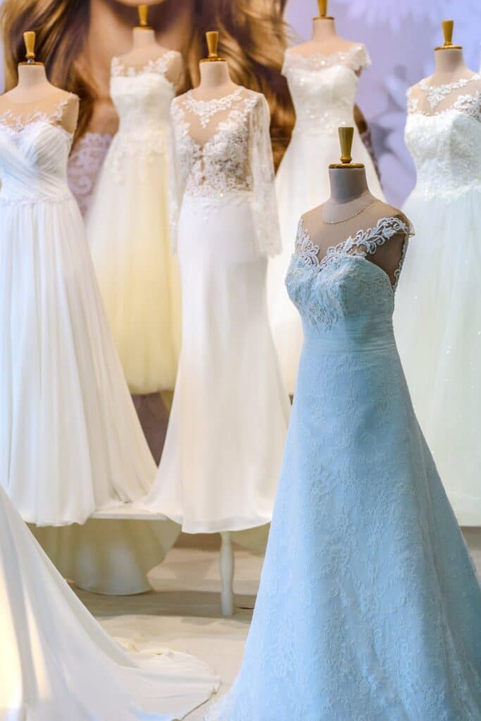 Colored wedding dresses are very fashionable