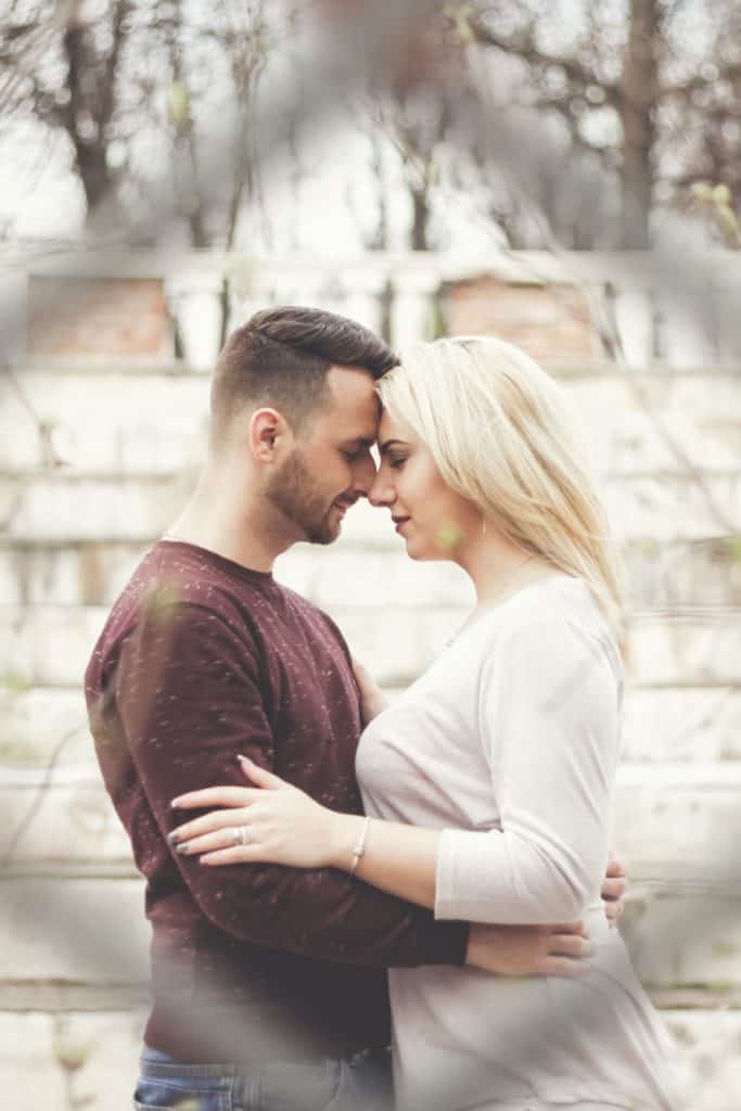 Polnische Singles – Der ultimative Dating Survival Guide für die ersten Treffen 2 Polnische Frauen erwarten immer noch, dass Männer männlich, galant und Gentleman-like sind.
