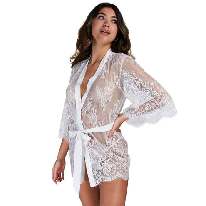 dv dessous trends kimono isabella weiss Es wird heiß: Dessous-Trends 2023