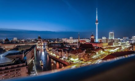 Mit einer Escort Lady das Berliner Flair genießen