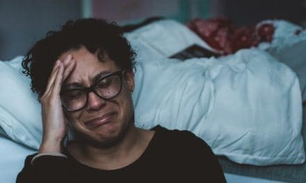 Geht mein Partner fremd? Fremdgehen erkennen an diesen Anzeichen