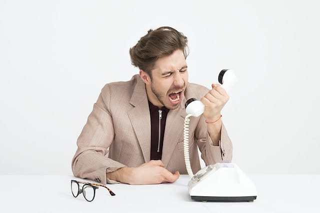 Telefonsex-Fallen werden oft unterschätzt, dabei können sie schwerwiegende Folgen haben