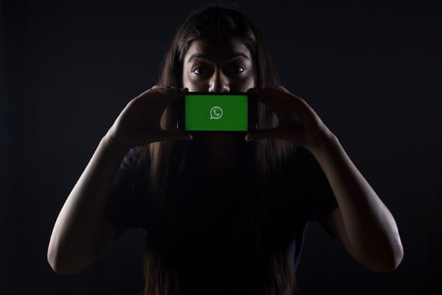 Le côté obscur du sexting WhatsApp : risques et dangers