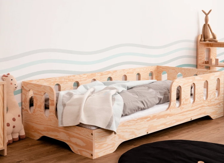 Einzelbett für Kinder mit Rausfallschutz und Lattenrost TILA 1 Montessori Holz