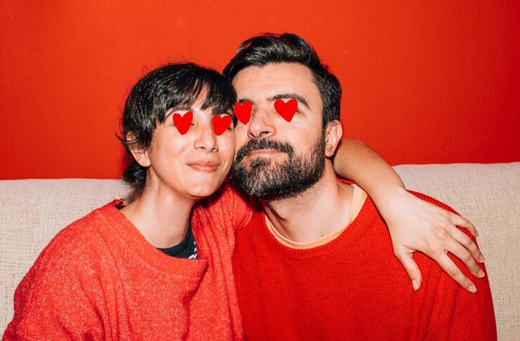 Internationale Liebe über Grenzen hinweg: Tipps, damit Sie beim Dating nicht Ihr Herz (und Ihr Geld) verlieren Internationale Liebe über Grenzen hinweg: Wir geben Ihnen Tipps, damit Sie beim Dating nicht Ihr Herz (und Ihr Geld) verlieren.
